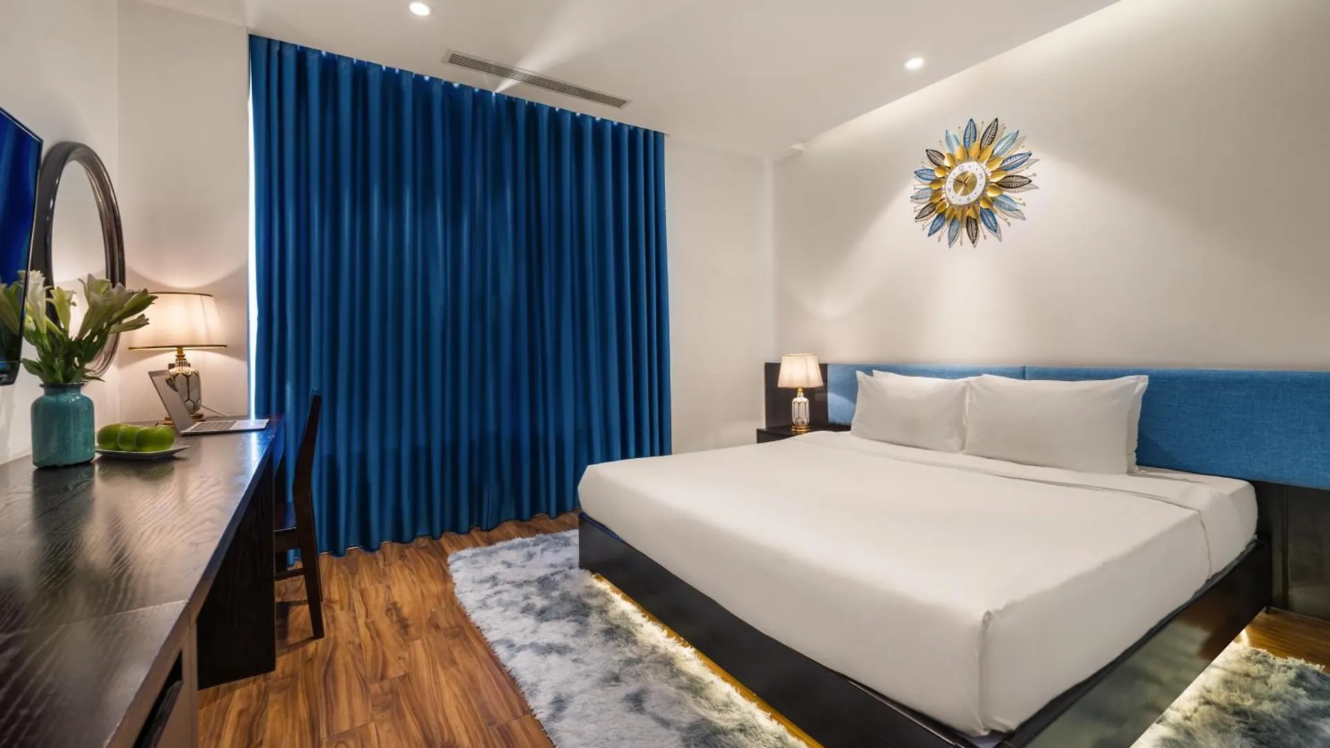 Nostalgia Boutique Hotel Da Nang