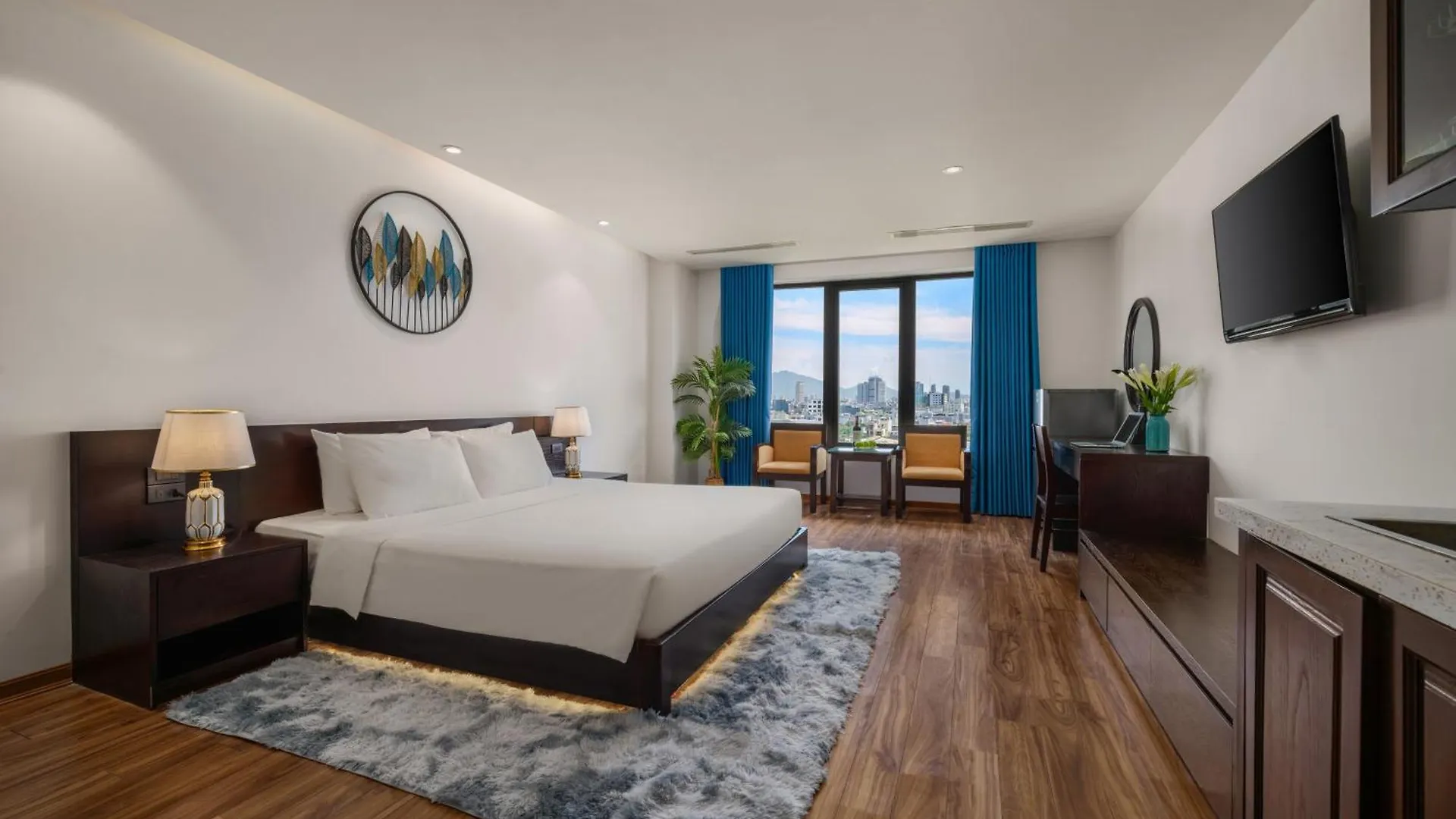 Nostalgia Boutique Hotel Da Nang