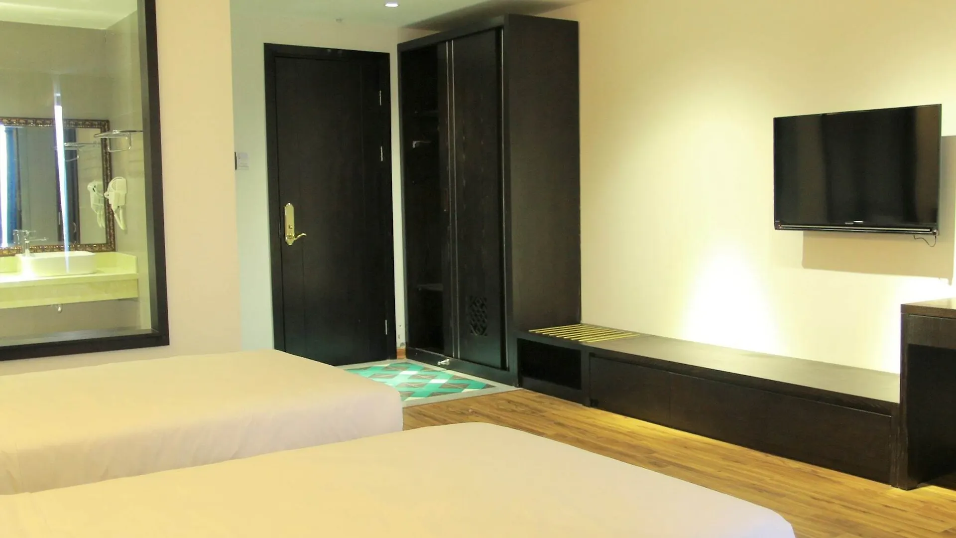 Nostalgia Boutique Hotel Da Nang