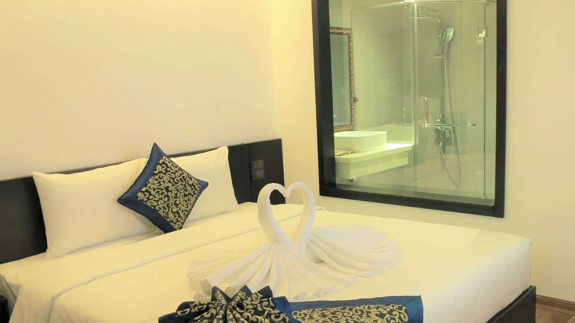Nostalgia Boutique Hotel Da Nang